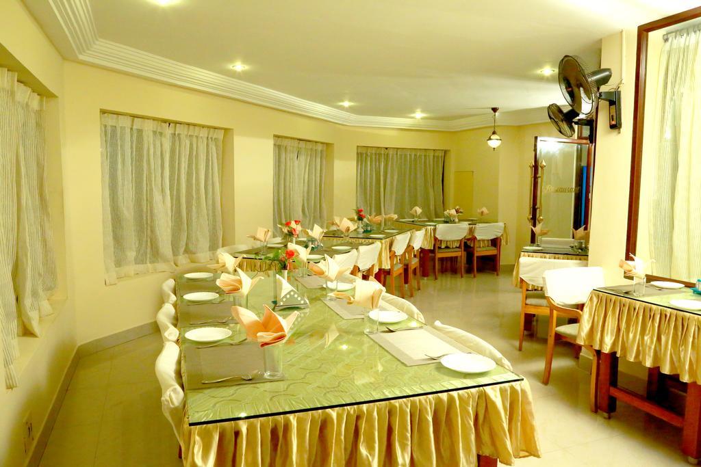 Michaels Inn Thekkady Eksteriør bilde