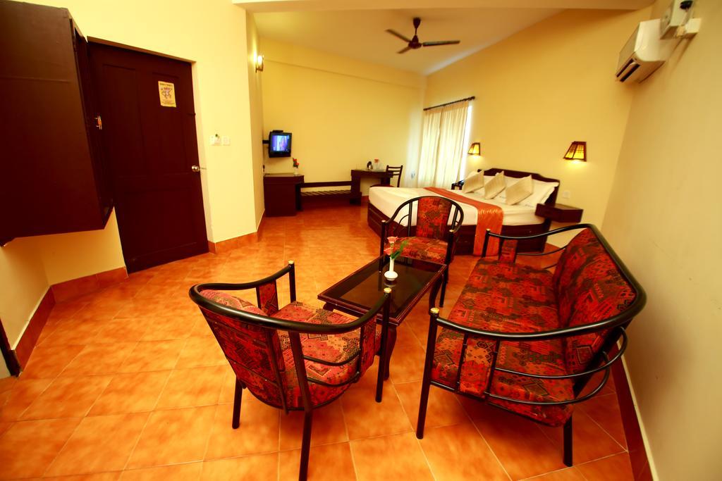 Michaels Inn Thekkady Eksteriør bilde