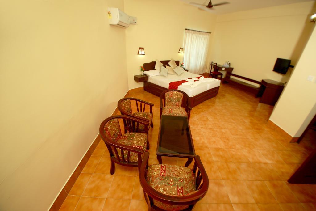 Michaels Inn Thekkady Eksteriør bilde