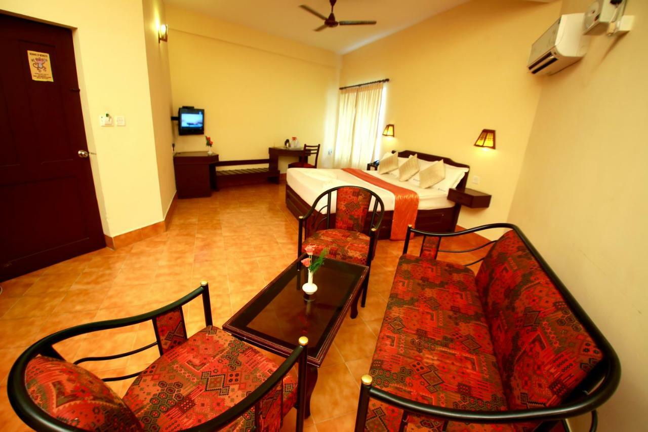 Michaels Inn Thekkady Eksteriør bilde